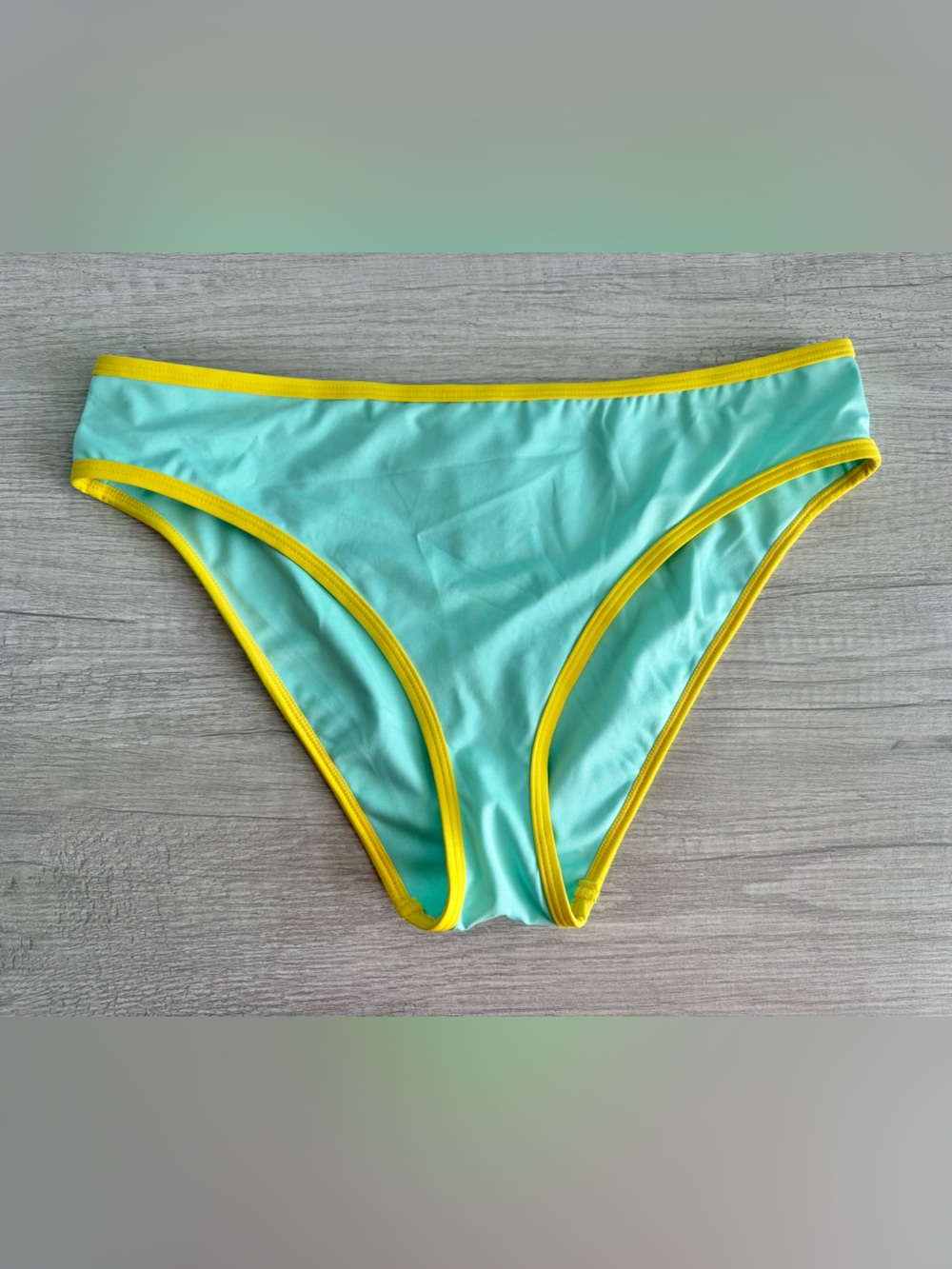 Kate Spade Women's Contrast-Trim High-Cut Bikini Bottoms Size Large
